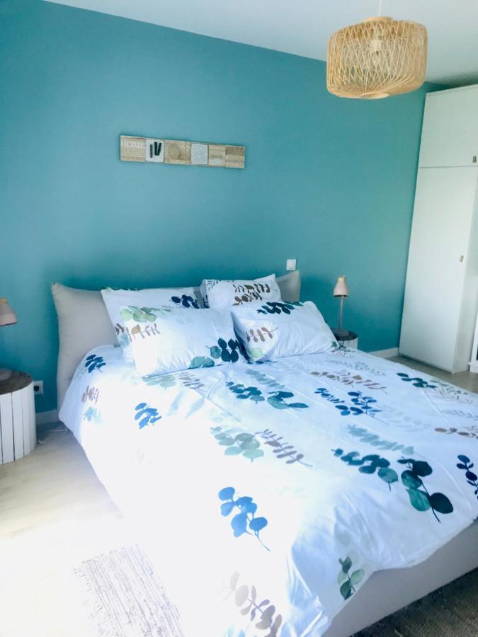 Bed and Breakfast Au Petit Bonheur De Claire Et Jo La Chapelle-Caro Экстерьер фото